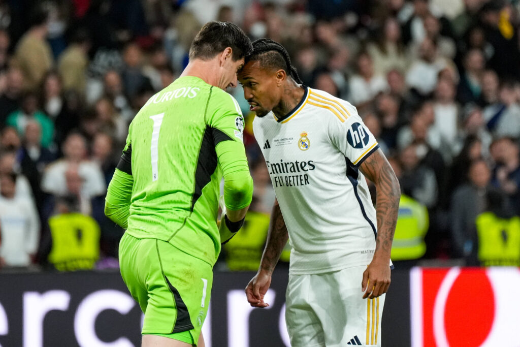 Eder Militao (Real Madrid CF) and Thibaut Courtois (Real Madrid CF) celebrate the victory during the UEFA Champions League Final Real Madrid FC vs Borussia Dortmund at Wembley Stadium in London, England - 01/06/2024
Photo Matteo Ciambelli / Sipa Press//CIAMBELLI_DSC00585/Credit:MATTEO CIAMBELLI/SIPA/2406020008

01.06.2024 LONDON
pilka nozna liga mistrzow
Borussia Dortmund - Real Madryt
Foto MATTEO CIAMBELLI/SIPA / Sipa / PressFocus 
POLAND ONLY!!