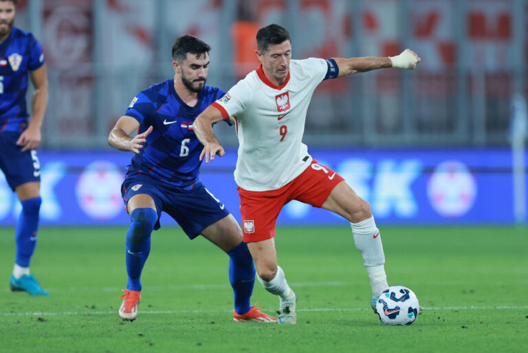 Player of Croatia Josip Sutalo tries to stop player of Poland Robert Lewandowski during the UEFA Nations League 2024/25 League A, round 2, match between Croatia and Poland at Opus Arena on September 8, 2024 in Osijek, Croatia.Photo: Davor Javorovic/PIXSELL/Sipa USA
2024.09.08 Osijek
pilka nozna liga narodow
Chorwacja - Polska
Foto Pixsell/SIPA USA/PressFocus

!!! POLAND ONLY !!!