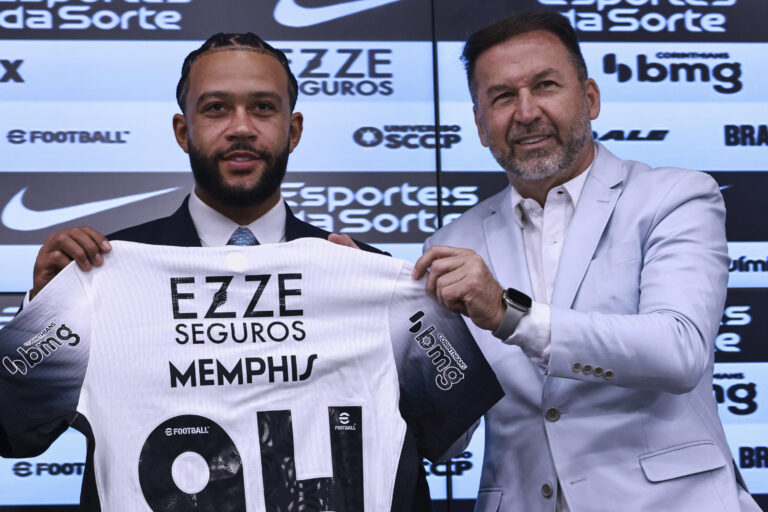 September 12, 2024, Sao Paulo, Sao Paulo, Brasil: Sao Paulo (SP), 09/12/2024 - INTERVIEW/MEMPHIS DEPAY - Player Memphis Depay together with Augusto Melo, President of Sport Club Corinthians Paulista, is introduced and gives a press conference to present Corinthians, on the morning of this Thursday, September 12, 2024, at Neo Quimica Arena, in Sao Paulo-SP. (Credit Image: © Leco Viana/TheNEWS2 via ZUMA Press Wire) 
LIGA BRAZYLIJSKA PREZENTACJA ZAWDNIKA KONFERENCJA PRASOWA 
FOT. ZUMA/newspix.pl / 400mm.pl
POLAND ONLY!
---
newspix.pl / 400mm.pl