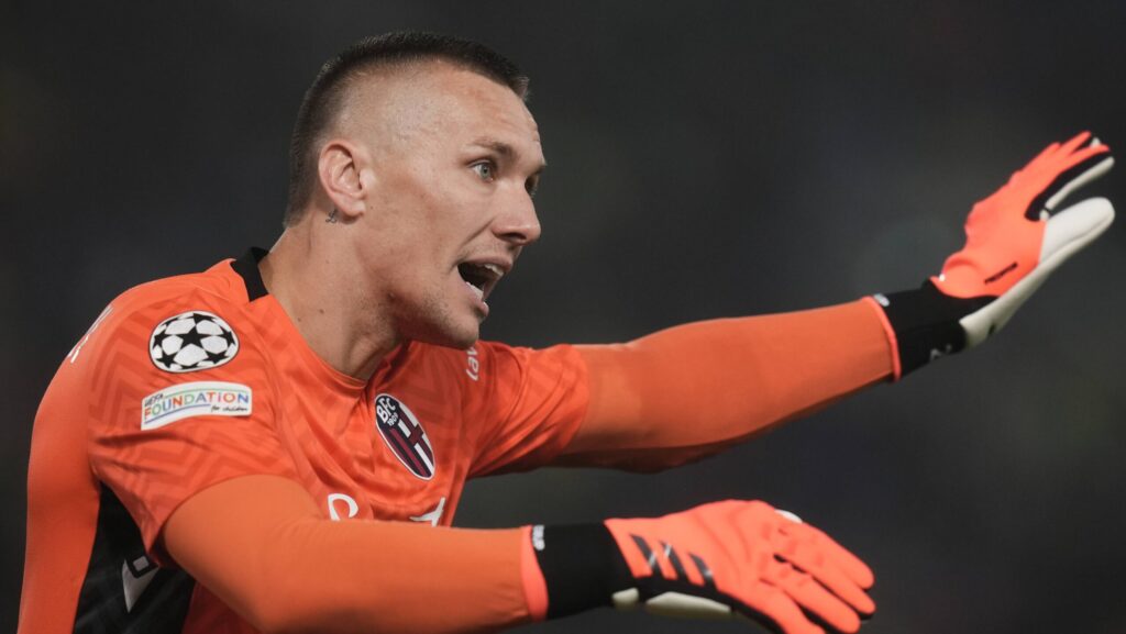 September 18, 2024, Bologna, Italia: Bologna&#039;s goalkeeper Lukasz Skorupski shouts instructions to his teammates during the Uefa Champions League 2024/2025 soccer match between Bologna and Shakhtar Donetsk at Renato Dall&#x2019;Ara Stadium - Sport, Soccer - Bologna, Italy - Wednesday September 18, 2024 (Photo by Massimo Paolone/LaPresse) (Credit Image: © Massimo Paolone/LaPresse via ZUMA Press) 
LIGA MISTRZOW UEFA PILKA NOZNA SEZON 2024/2025
FOT. ZUMA/newspix.pl / 400mm.pl

POLAND ONLY !!!
---
newspix.pl / 400mm.pl