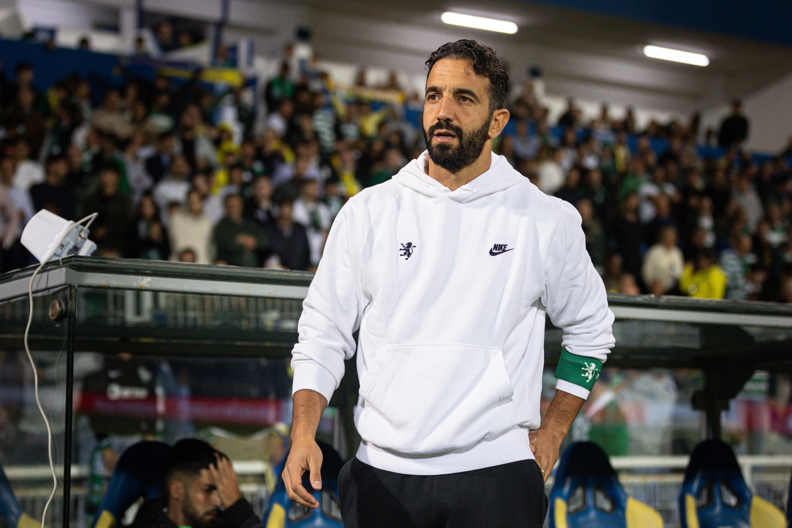 Head Coach Ruben Amorim of Sporting CP seen in action during the Liga Portugal Betclic match between GD Estoril Praia and Sporting CP at Estadio Antonio Coimbra da Mota. (Final score: Estoril Praia 0 - 3 Sporting CP). (Photo by David Martins / SOPA Images/Sipa USA)
2024.09.27 Lisboa
pilka nozna liga portugalska
Estoril Praia - Sporting CP
Foto David Martins / SOPA Images/SIPA USA/PressFocus

!!! POLAND ONLY !!!