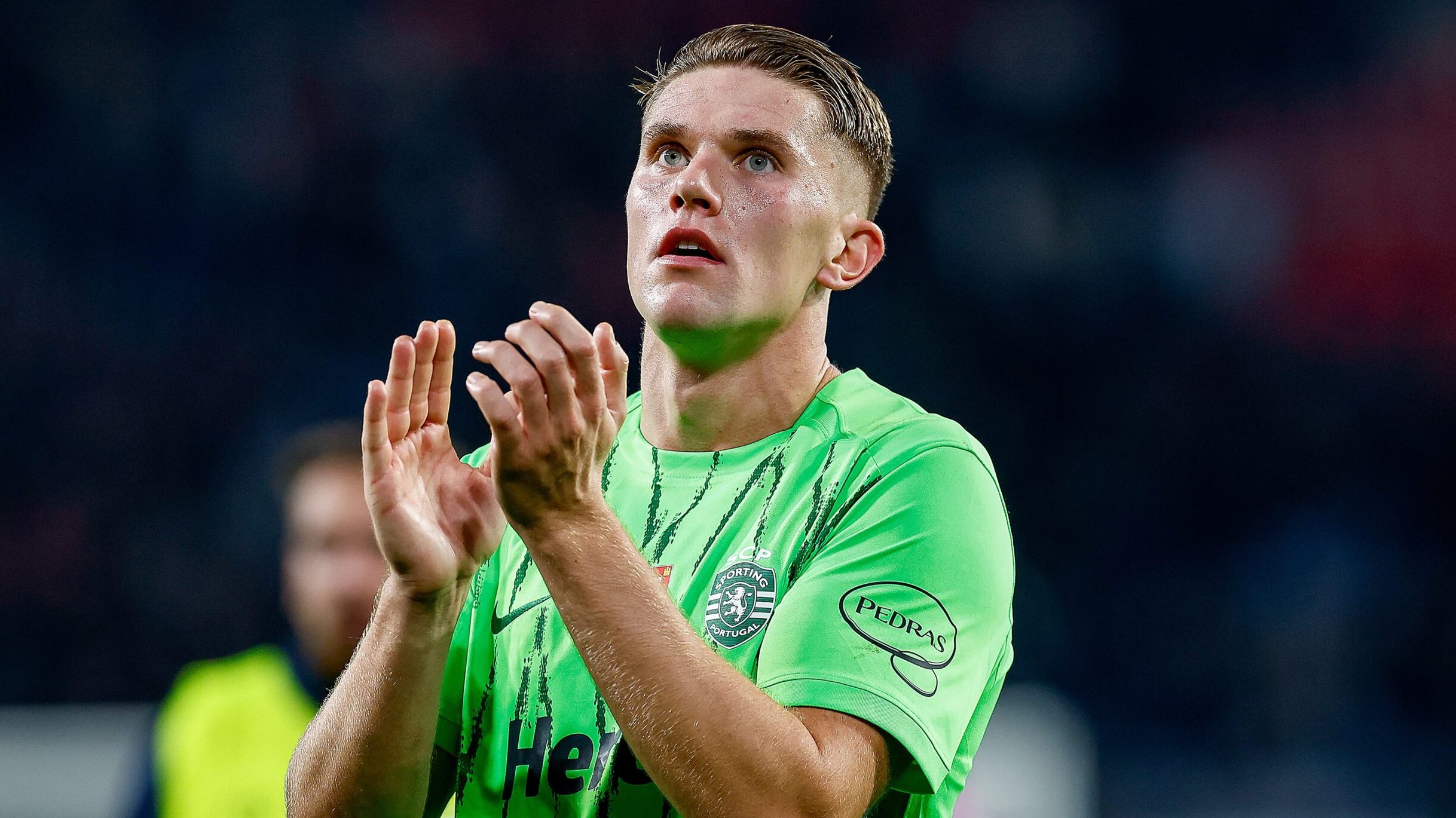 EINDHOVEN, 12-05-2019, Philips stadium. Dutch football, Champions League, season 2024-2025. 
Player Sporting CP Viktor Gyokeres celebrates after winning the match (Photo by Pro Shots/Sipa USA)
2024.10.01 Eindhoven
pilka nozna Liga Mistrzow
PSV Eindhoven - Sporting Lizbona
Foto Pro Shots Photo Agency/SIPA USA/PressFocus

!!! POLAND ONLY !!!