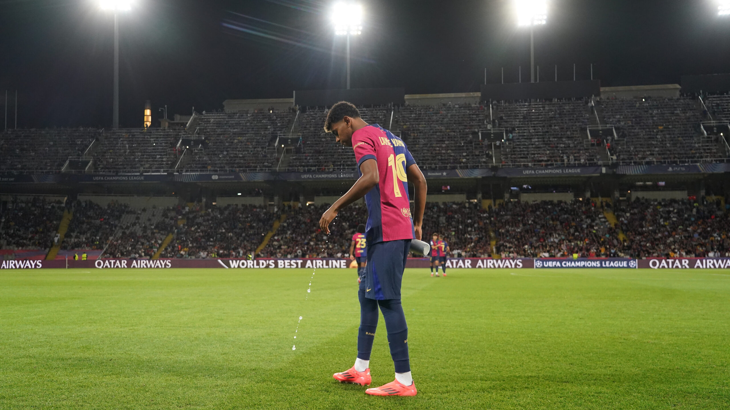 Lamine Yamal of FC Barcelonaduring the UEFA Champions League match, date 2, second leg, between FC Barcelona and BSC Young Boys played at Camp Nou Stadium on October 1, 2024 in Barcelona Spain. (Photo by Bagu Blanco / PRESSINPHOTO)
2019.02.08 Barcelona
pilka nozna Liga Mistrzow
FC Barcelona - BSC Young Boys Berno
Foto Bagu Blanco/pressinphoto/SIPA USA/PressFocus

!!! POLAND ONLY !!!