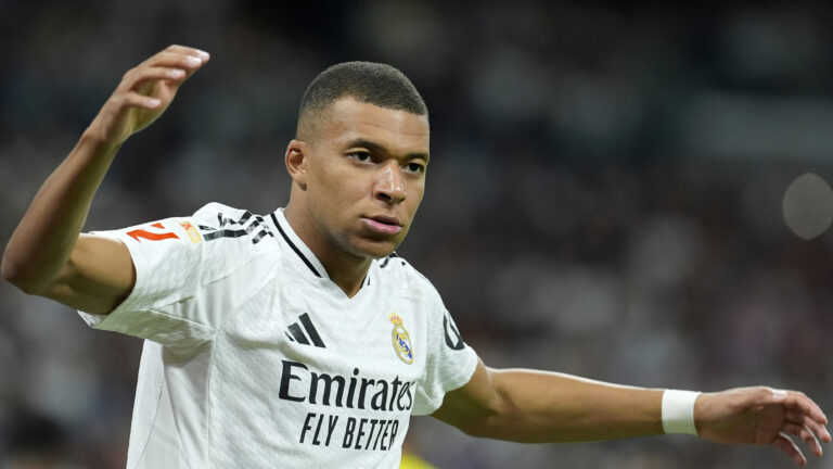 Kylian Mbappe of Real Madrid CF during the La Liga EA Sports match between Real Madrid and Villarreal CF played at Santiago Bernabeu Stadium on October 5, 2024 in Madrid, Spain. (Photo by Cesar Cebolla / PRESSINPHOTO)
2024.10.05 Madryt
pilka nozna Liga Hiszpanska
Real Madryt - Villarreal CF
Foto Cesar Cebolla/pressinphoto/SIPA USA/PressFocus

!!! POLAND ONLY !!!