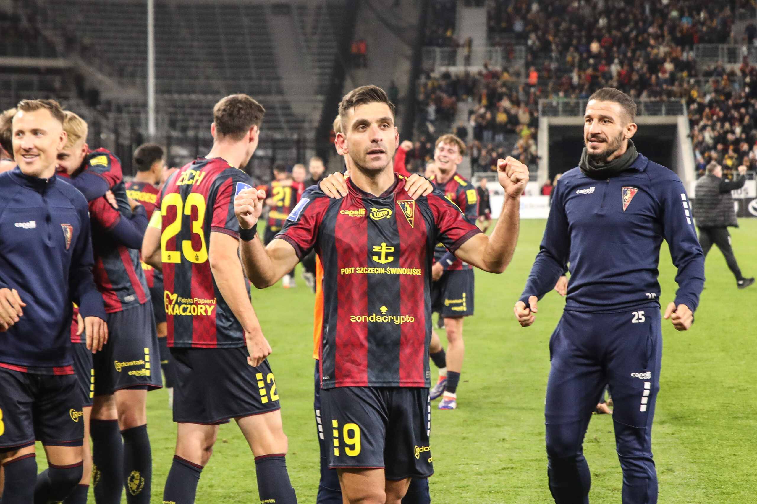 2024.10.06 Szczecin
pilka nozna PKO Ekstraklasa sezon 2024/2025
Pogon Szczecin - Piast Gliwice
N/z bramka gol radosc rzut karny Efthimis Koulouris
Foto Szymon Gorski / PressFocus

2024.10.06 Szczecin
Football - Polish PKO Ekstraklasa season 2024/2025
Pogon Szczecin - Piast Gliwice
bramka gol radosc rzut karny Efthimis Koulouris
Credit: Szymon Gorski / PressFocus