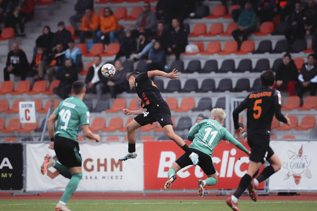 CHROBRY 06.10.2024
MECZ 12. KOLEJKA BETCLIC I LIGA SEZON 2024/25 --- POLISH FIRST LEAGUE FOOTBALL MATCH: CHROBRY GLOGOW - GORNIK LECZNA
ALBERT ZAROWNY FRYDERYK JANASZEK
FOT. Kacper Pacocha / 400mm.pl