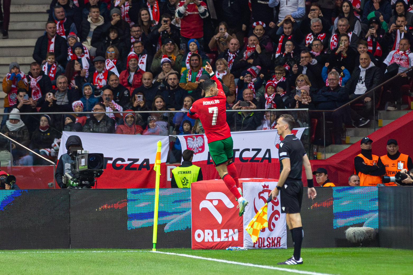 WARSZAWA 12.10.2024
MECZ 3. KOLEJKA GRUPA A1 LIGA NARODOW SEZON 2024/25: POLSKA - PORTUGALIA --- UEFA NATIONS LEAGUE FOOTBALL MATCH: POLAND - PORTUGAL
nz CRISTIANO RONALDO GOL GOAL CIESZYNKA RADOSC
FOT. ERNEST KOLODZIEJ/400MM.PL