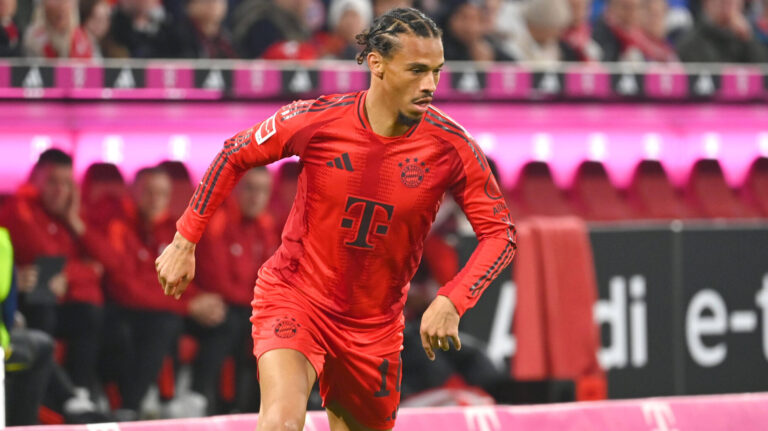 Leroy SANE Bayern Muenchen, Aktion,Einzelaktion,Einzelbild, Freisteller,Ganzkoerperaufnahme,ganze Figur. Fussball 1. Bundesliga Saison 2024/2025, 7.Spieltag, Spieltag07 FC Bayern Muenchen -VfB Stuttgart 4-0, am 19.10..2024, A L L I A N Z A R E N A. *** Leroy SANE Bayern Muenchen , action,single action,single image,cropped image,full body shot,whole figure Football 1 Bundesliga Season 2024 2025, 7 Matchday, Matchday07 FC Bayern Muenchen VfB Stuttgart 4 0, on 19 10 2024, A L L I A N Z A R E N A
2024.10.19 Monachium
pilka nozna liga niemiecka
Bayern Monachium - VfB Stuttgart
Foto IMAGO/PressFocus

!!! POLAND ONLY !!!