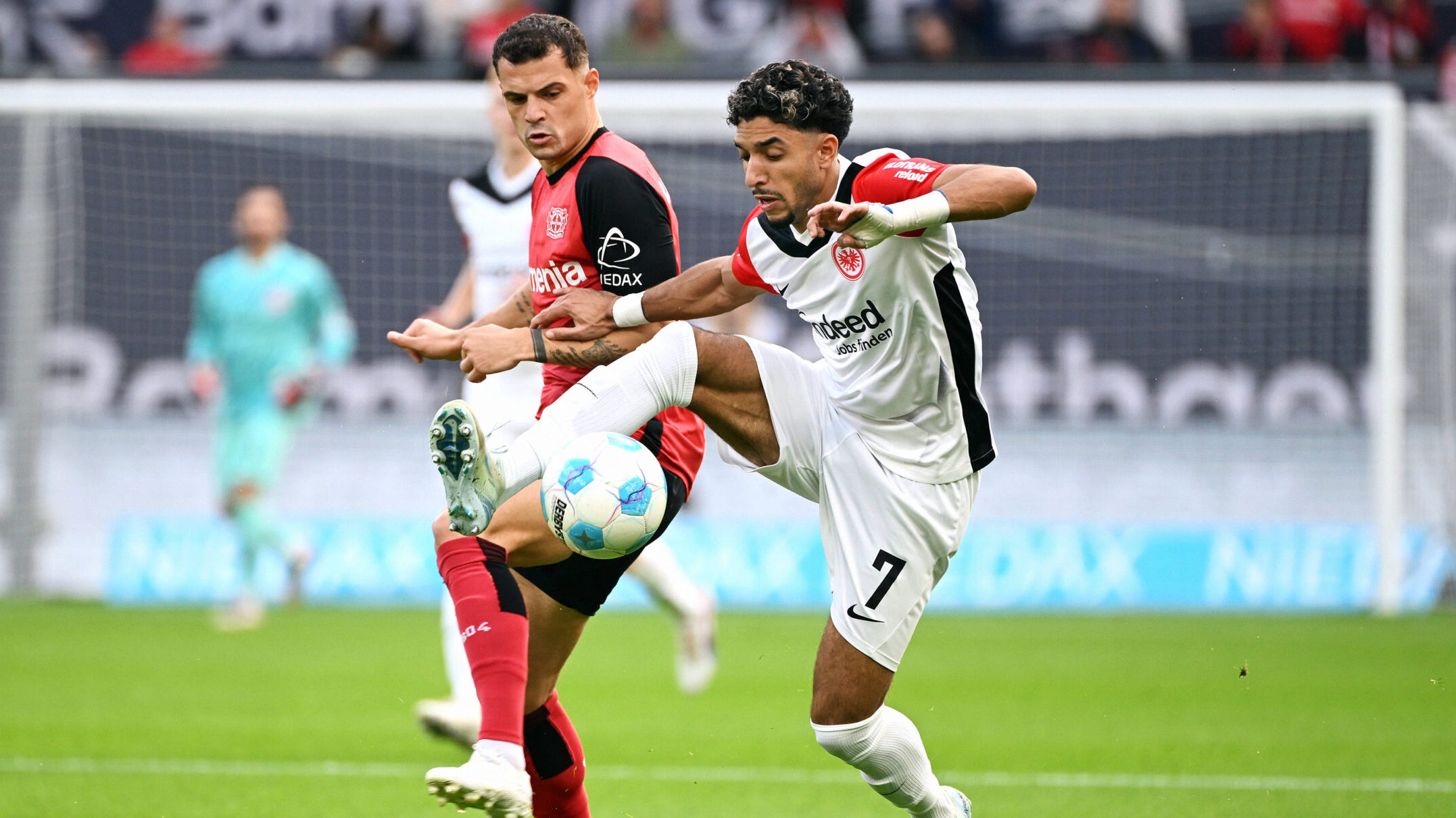 Fussball, Bundesliga, Deutschland, Herren, Saison 2024/2025, 7. Spieltag, BayArena Leverkusen: Bayer Leverkusen - Eintracht Frankfurt Omar Marmoush SGE, Granit Xhaka LEV. Aktion *** Football, Bundesliga, Germany, Men, Season 2024 2025, Matchday 7, BayArena Leverkusen Bayer Leverkusen Eintracht Frankfurt Omar Marmoush SGE , Granit Xhaka LEV Action
2024.10.19 Leverkusen
pilka nozna liga niemiecka
Bayer 04 Leverkusen - Eintracht Frankfurt
Foto IMAGO/PressFocus

!!! POLAND ONLY !!!