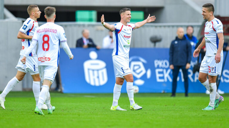 2024.10.20 Zabrze
Pilka nozna PKO BP Ekstraklasa Sezon 2024/2025
Gornik Zabrze - Stal Mielec
N/z Damian Rasak, Rafal Janicki, radosc, radosc po golu, radosc po bramce
Foto Marcin Bulanda / PressFocus

2024.10.20 Zabrze
Football Polish PKO BP Ekstraklasa League Season 2024/2025
Gornik Zabrze - Stal Mielec
Damian Rasak, Rafal Janicki, radosc, radosc po golu, radosc po bramce
Credit: Marcin Bulanda / PressFocus