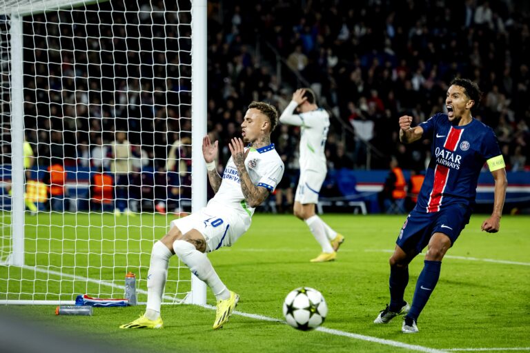 10/22/2024 - PARIS - Noa Lang of PSV Eindhoven, Guus Til of PSV Eindhoven balks, Marquinhos of Paris Saint-Germain (l-r) celebrates during the UEFA Champions League match between Paris Saint Germain and PSV Eindhoven at Parc des Princes on Oct. 22, 2024 in Paris, France. ANP ROBIN VAN LONKHUIJSEN /ANP/Sipa USA
2024.10.22 Paryz
pilka nozna liga mistrzow
PSG - PSV Eindhoven
Foto ANP/SIPA USA/PressFocus

!!! POLAND ONLY !!!