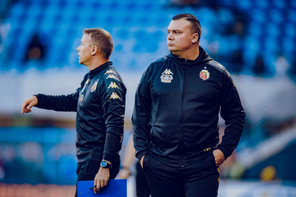 29.09.2024 Gliwice.
Piłka nożna. PKO Ekstraklasa.
Piast Gliwice - Jagiellonia Białystok
N/z. Adrian Siemieniec , Rafał Grzyb .
Fot. Irek Dorozanski