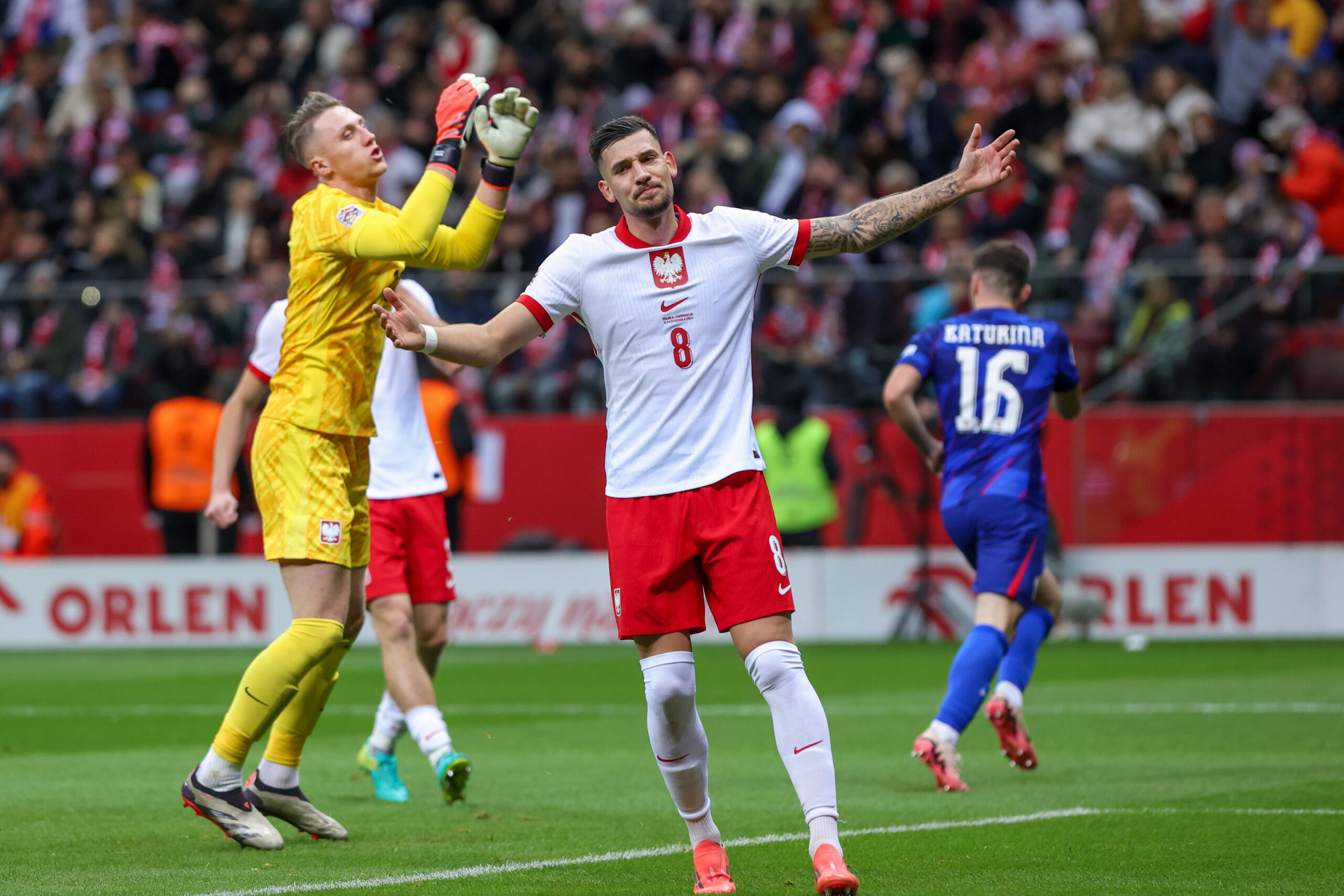 WARSZAWA 15.10.2024 
MECZ 4. KOLEJKA GRUPA A1 LIGA NARODOW SEZON 2024/25: POLSKA - CHORWACJA --- UEFA NATIONS LEAGUE FOOTBALL MATCH IN WARSAW: POLAND - CROATIA 
MARCIN BULKA JAKUB MODER 
FOT.ANNA KLEPACZKO / 400mm.pl