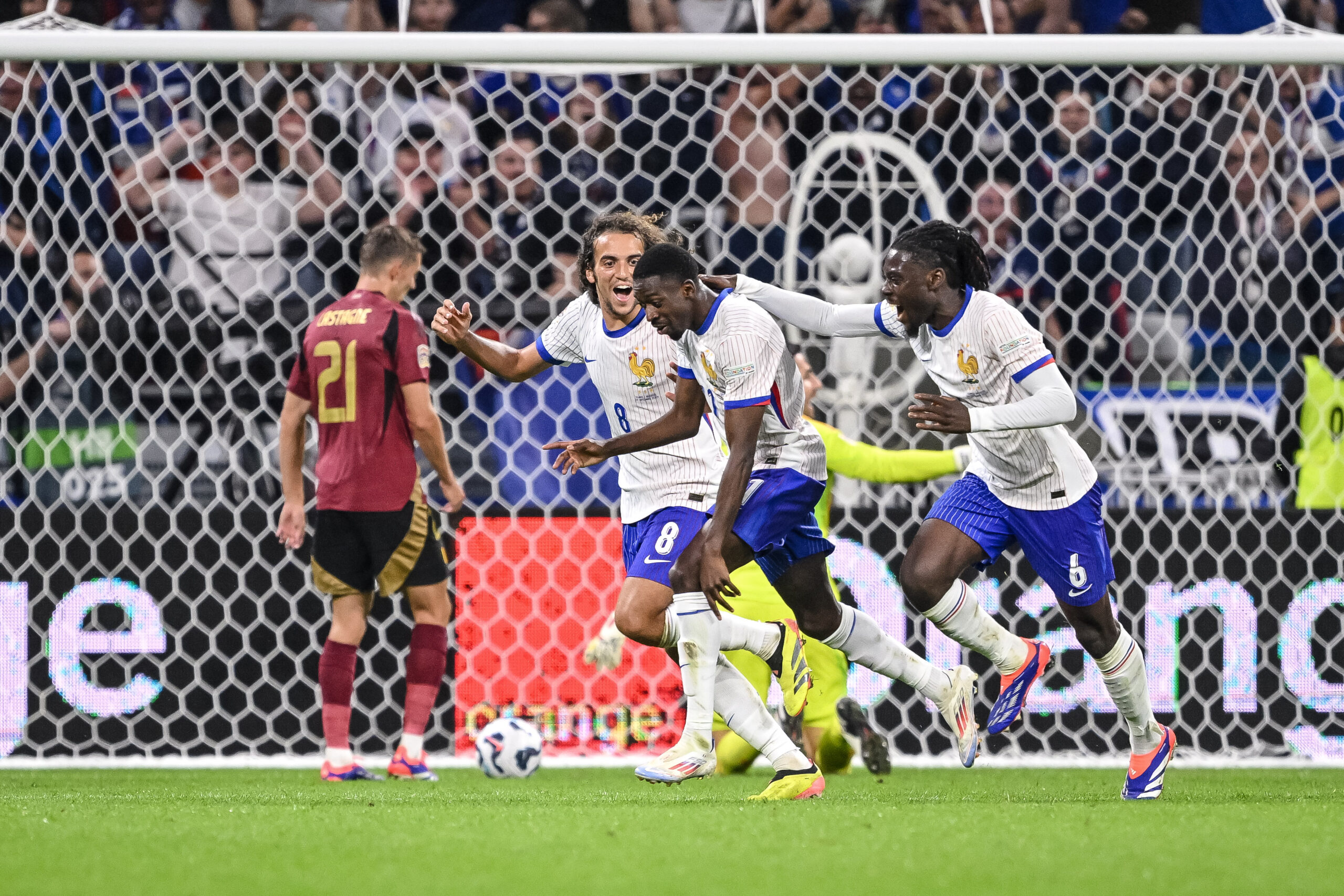 Ousmane Dembélé (France) celebrates after scoring his team&#039;s second goal with teammates during the UEFA Nations League 2024/2025 League A - Group 2 match between France and Belgium at Groupama-Stadion on September 9, 2024 in Lyon , France.  (Photo by Harry Langer/DeFodi Images)  
LIGA NARODOW UEFA PILKA NOZNA SEZON 2024/2025
FRANCJA v BELGIA
FOT. DEFODI IMAGES/newspix.pl / 400mm.pl

POLAND ONLY !!
---
newspix.pl / 400mm.pl