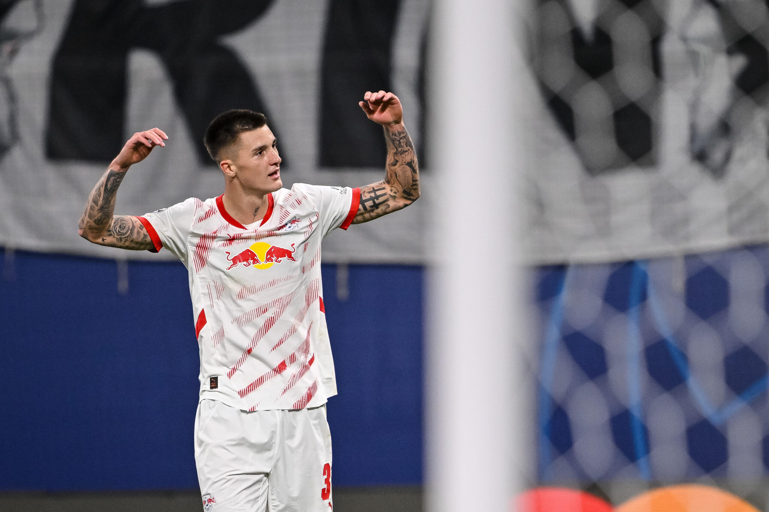 Benjamin Šeško (RB Leipzig) celebrates after scoring his team&#039;s first goal during the UEFA Champions League 2024/25 League Phase MD2 match between RB Leipzig and Juventus at Red Bull Arena (Leipzig) on October 2, 2024 in Leipzig, Germany.  (Photo by Harry Langer/DeFodi Images)
LIGA MISTRZOW PILKA NOZNA SEZON 2024/2025
FOT.DEFODI IMAGES/newspix.pl / 400mm.pl
POLAND ONLY!

---
newspix.pl / 400mm.pl