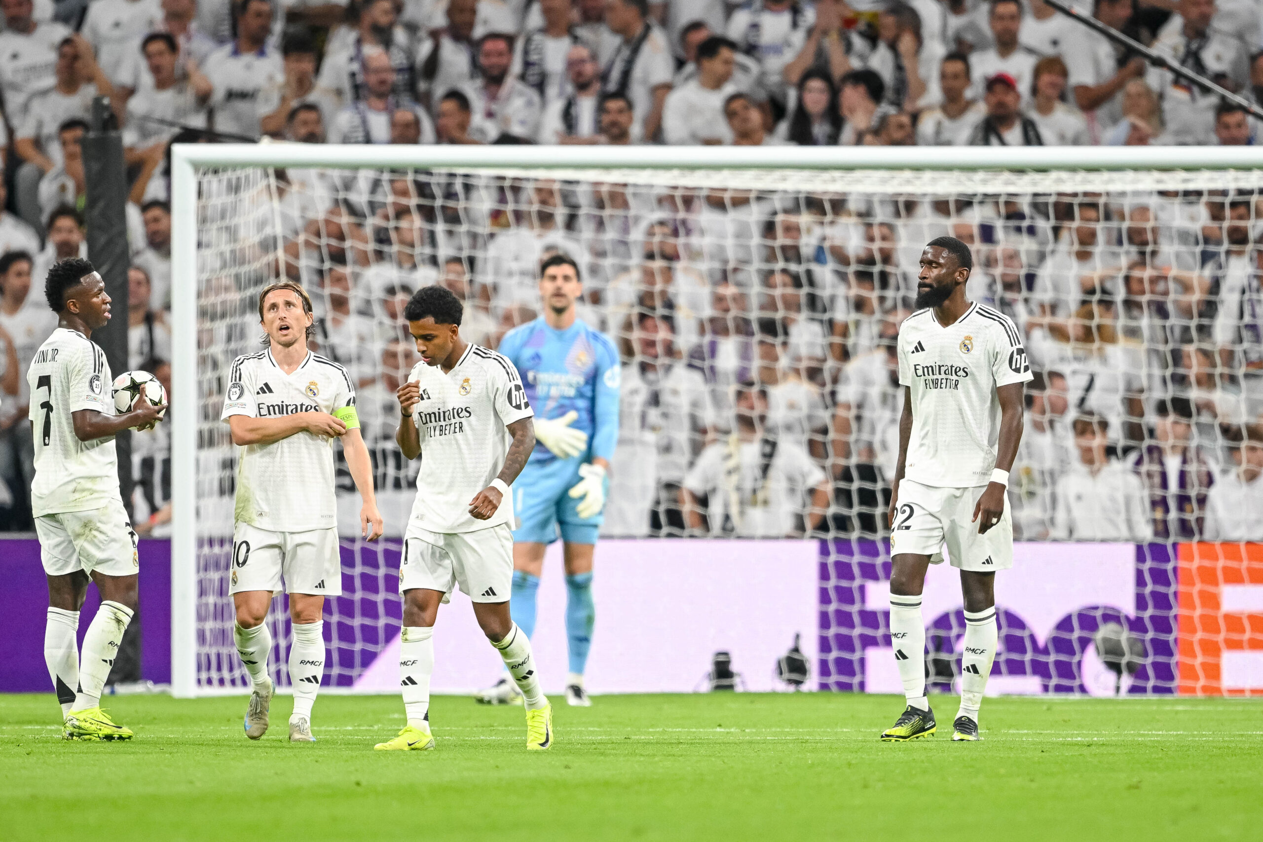 Vinicius Junior (Real Madrid CF), Luka Modric (Real Madrid CF) Rodrygo (Real Madrid CF), Torwart Thibaut Courtois (Real Madrid CF) und Antonio Ruediger (Real Madrid CF) look dejected during the UEFA Champions League 2024/25 League Phase MD3 match between Real Madrid C.F. and Borussia Dortmund at Estadio Santiago Bernabu on October 22, 2024 in Madrid, Spain.  (Photo by Harry Langer/DeFodi Images) 
PILKA NOZNA SEZON 2024/2025 LIGA MISTRZOW
FOT. DEFODI IMAGES/newspix.pl / 400mm.pl
POLAND ONLY!
---
newspix.pl / 400mm.pl