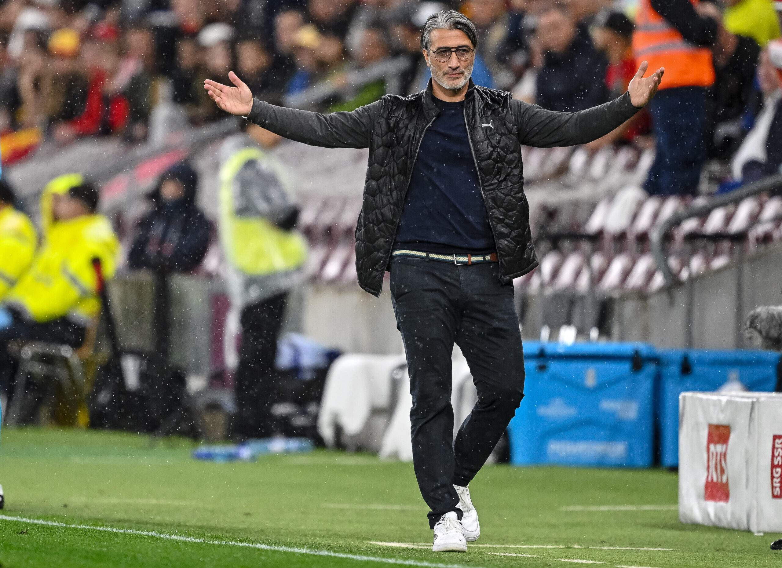 Trainer Murat Yakin (Switzerland) gestures during the UEFA Nations League 2024/2025 League A - Group 4 match between Switzerland and Spain at Stade de Genève on September 8, 2024 in Geneva, Switzerland.  (Photo by Harry Langer/DeFodi Images)  
LIGA NARODOW UEFA PILKA NOZNA SEZON 2024/2025
SZWAJCARIA v HISZPANIA
FOT. DEFODI IMAGES/newspix.pl / 400mm.pl

POLAND ONLY !!
---
newspix.pl / 400mm.pl