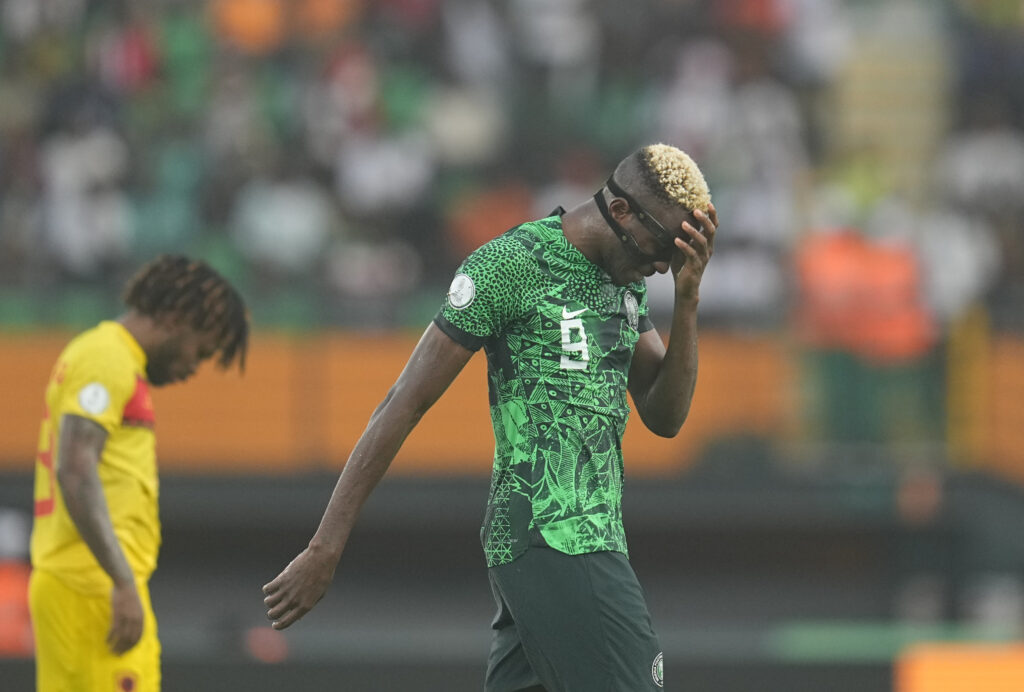 Victor James Osimhen (Nigeria) gestikuliert waehrend des Spiels der TotalEnergies CAF Africa Cup of Nations - Quarter final zwischen Nigeria vs Angola, Stade Félix Houphouët Boigny am 02. February 2024 in Abidjan, Elfenbeinkueste. (Foto von Ulrik Pedersen/DeFodi Images)

Victor James Osimhen (Nigeria) gestures during the TotalEnergies CAF Africa Cup of Nations - Quarter final match between Nigeria vs Angola at Stade Félix Houphouët Boigny on February 2, 2024 in Abidjan, Ivory Coast. (Photo by Ulrik Pedersen/DeFodi Images)  
PILKA NOZNA PUCHAR NARODOW AFRYKI
FOT. DEFODI IMAGES/newspix.pl / 400mm.pl
POLAND ONLY!
---
newspix.pl / 400mm.pl