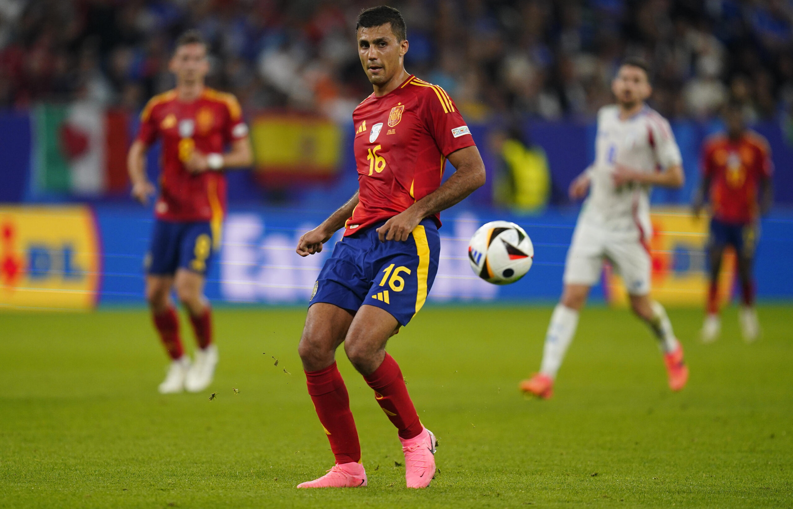 Rodri Hernandez of Spain during the UEFA Euro 2024 match between Spain and Italy, Group B, date 2, played at Veltins-Arena stadium on June 20, 2024 in Gelsenkirchen, Germany. (Photo by Sergio Ruiz / PRESSINPHOTO) 
MISTRZOSTWA EUROPY W PILCE NOZNEJ EURO 2024 MECZ HISZPANIA VS WLOCHY
FOT.PRESSINPHOTO/newspix.pl / 400mm.pl
POLAND ONLY!
---
newspix.pl / 400mm.pl