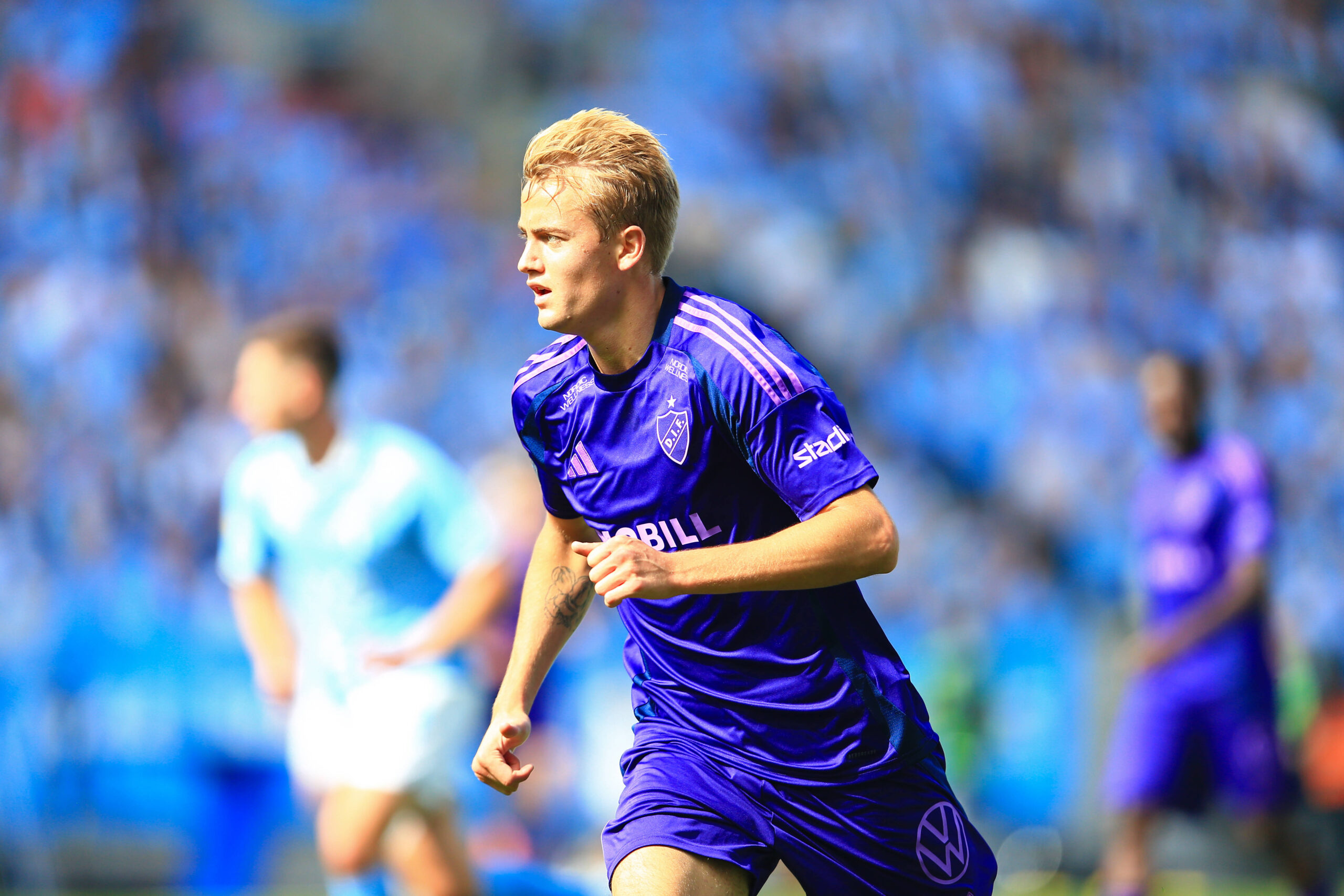 Malmo FF v Djurgaarden, Allsvenksan football, Malmoe, Sweden Malmo, Sweden. 01st, September 2024. Oskar Fallenius of Djurgaarden seen during the Allsvenskan match between Malmo FF and Djurgaarden at Eleda Stadion in Malmoe. Malmö Sweden Copyright: xGonzalesxPhoto/ChristianxMidtgaax,Image: 904175043, License: Rights-managed, Restrictions: PUBLICATIONxNOTxINxDENxNORxFINxBEL, Model Release: no, Credit line: Gonzales Photo/Christian Midtgaa / imago sport / Forum