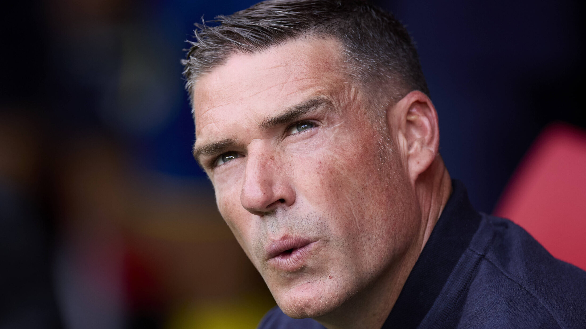 CA Osasuna v UD Las Palmas - LaLiga EA Sports Luis Carrion head coach of UD Las Palmas looks on prior to the LaLiga EA Sports match between CA Osasuna and UD Las Palmas at El Sadar on September 21, 2024, in Pamplona, Spain. Pamplona El Sadar Navarra Spain RL_OSAvUDLP_000012 Copyright: xRicardoxLarreinax,Image: 910590811, License: Rights-managed, Restrictions: , Model Release: no, Credit line: Ricardo Larreina / imago sport / Forum