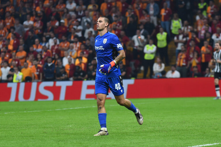 Goalkeeper Dominik Kotarski of Paok during the UEFA Europa League 2024/25 League match between Galatasaray and PAOK at Rams Park Stadium on September 25, 2024 in Istanbul, Turkey. Istanbul Turkey Copyright: xx Galatasaray-Paok-25924 200,Image: 911909646, License: Rights-managed, Restrictions: , Model Release: no, Credit line: Seskimphoto / imago sport / Forum