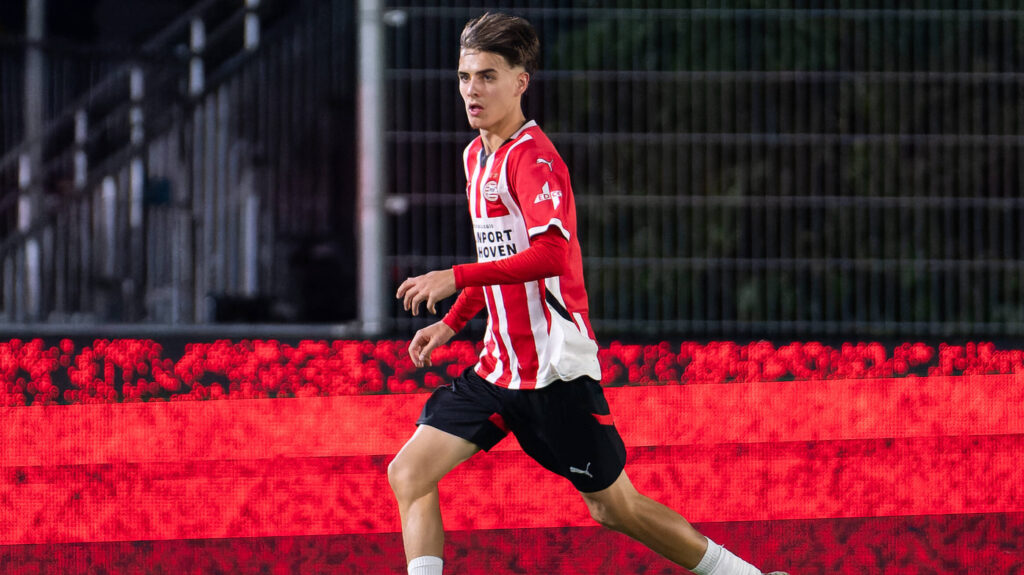 2024-09-30 Jong PSV v Helmond - Dutch Keuken Kampioen Divisie EINDHOVEN, NETHERLANDS - SEPTEMBER 30: Enzo Geerts of Jong PSV in action during the Dutch Keuken Kampioen Divisie match between Jong PSV and Helmond Sport at PSV Campus de Herdgang on September 30, 2024 in Eindhoven, Netherlands. Photo by /BSR Agency Eindhoven Netherlands Content not available for redistribution in The Netherlands directly or indirectly through any third parties. Copyright: xBSRxAgencyx,Image: 914679817, License: Rights-managed, Restrictions: , Model Release: no, Credit line: Joris Verwijst / imago sport / Forum