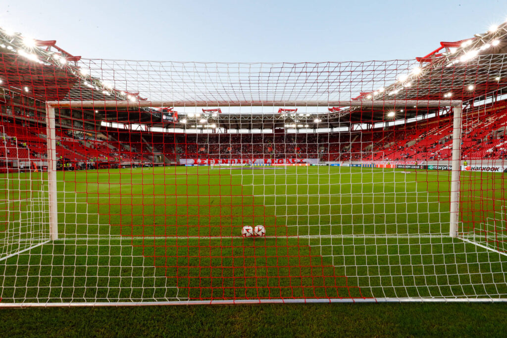 Olympiacos F.C. v S.C. Braga UEFA Europa League A general view of Karaiskakis Stadium before the start of Olympiacos F.C. and S.C. Braga game during the UEFA Europa League match at Karaiskakis Stadium, Piraeus UK Newspapers OUT Copyright: xYannisxHalasx FIL-20717-0002,Image: 915978370, License: Rights-managed, Restrictions: , Model Release: no, Credit line: Yannis Halas / imago sport / Forum