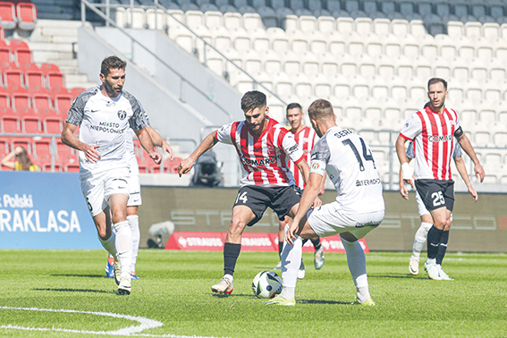 KRAKOW 21.09.2024
MECZ 9 KOLEJKA PKO EKSTRAKLASA  SEZON 2024/2025 -- POLISH FOOTBALL FIRST LEAGUE MATCH: Puszcza Niepolomice - Cracovia
NZ AJDIN HASIC JAKUB SERAFIN KONRAD STEPIEN
FOT. JACEK STANISLAWEK / 400mm.pl