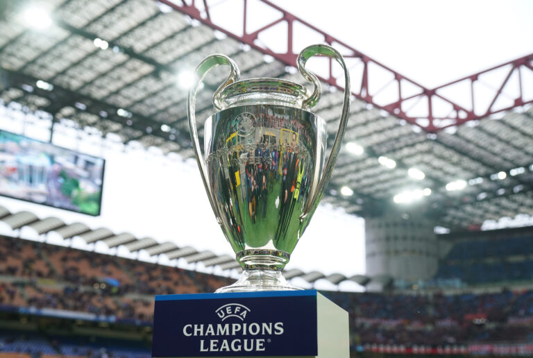 Foto Spada/LaPresse 16 Maggio 2023 - Milano  , Italia - sport, calcio - Fc Internazionale Vs Ac Milan - Champions League semi-finale ritorno- Stadio Giuseppe Meazza San Siro.
Nella foto : il Trofeo

May 16 , 2023 Milan  , Italy - sport, calcio - Fc Internazionale Vs Ac Milan  - Champions League semi-final second leg - San Siro Stadium. In the pic : the Trophy (Photo by Spada/LaPresse/Sipa USA)
2023.05.16 Mediolan
pilka nozna liga mistrzow
Inter - AC Milan
puchar trofeum widok ilustracja zdjecie ilustracyjne stockowe 
Foto Spada/LaPresse/SIPA USA/PressFocus

!!! POLAND ONLY !!!