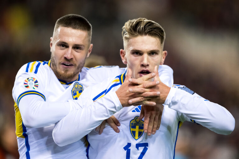 231016 Mattias Svanberg and Viktor Gyokeres of Sweden celebrate 0-1 during the UEFA Euro Qualifier football match between Belgium and Sweden on October 16, 2023 in Brussels. 
Photo: Joel Marklund / BILDBYRAN / kod JM / JM0537Pool Isosport
2023.10.16 Bruksela
pilka nozna , kwalifikacje do Mistrzostw Europy
Belgia - Szwecja
Foto Joel Marklund/Isosport/Content Curation/SIPA USA/PressFocus

!!! POLAND ONLY !!!