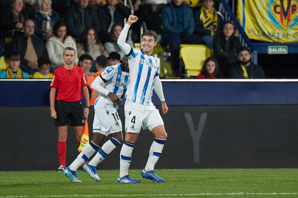 Martin Zubimendi of Real Sociedad during the La Liga match between Villarreal CF and Real Sociedad played at La Ceramica Stadium on December 09, 2023, in Villarreal, Spain. (Photo by Jose Torres /pressinphoto / Sipa USA)PHOTO)
2023.12.09 Villarreal
pilka nozna liga hiszpanska
Villarreal CF - Real Sociedad San Sebastian
Foto Jose Torres/pressinphoto/SIPA USA/PressFocus

!!! POLAND ONLY !!!