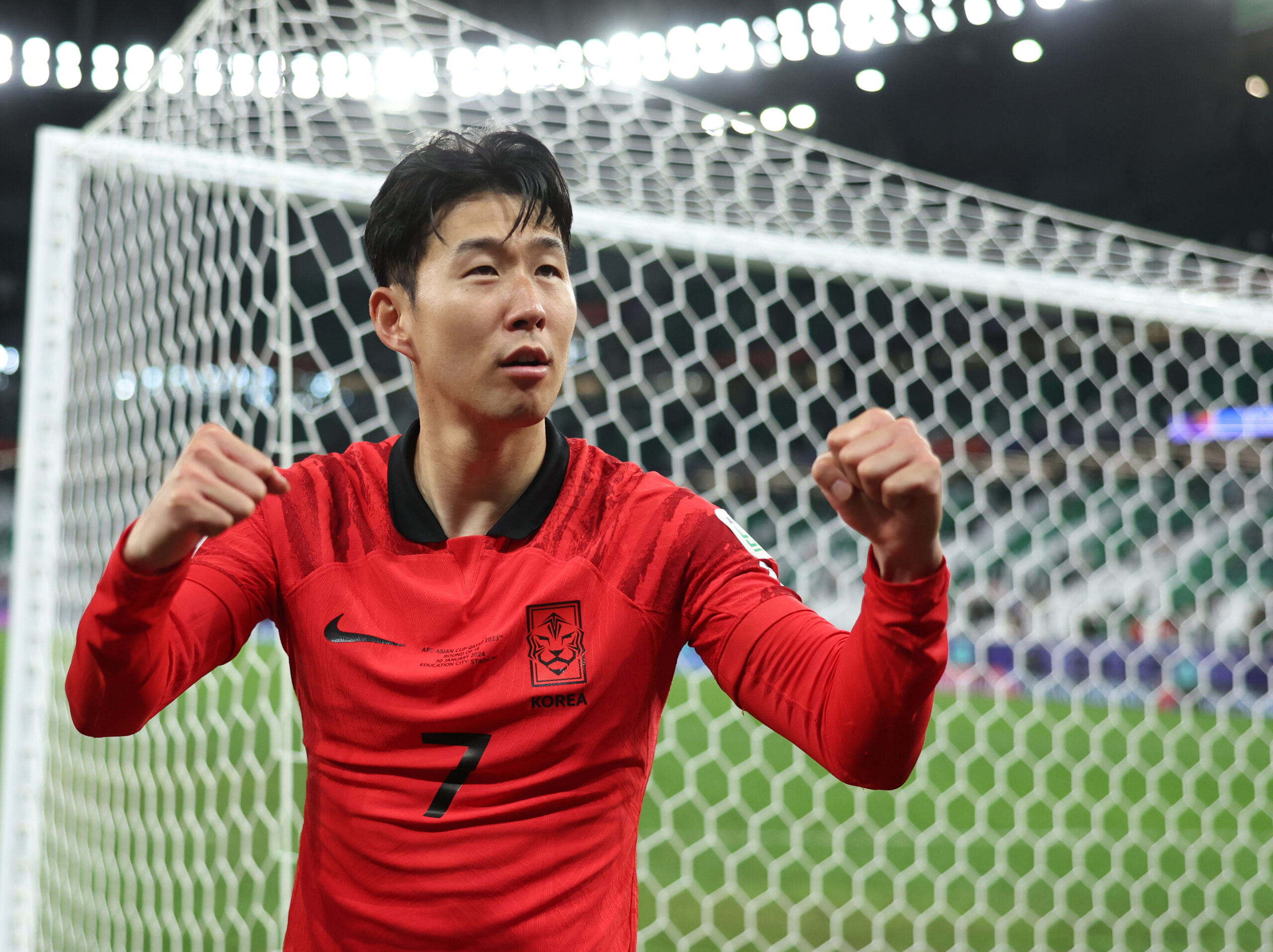 (240131) -- DOHA, Jan. 31, 2024 (Xinhua) -- Son Heung Min of South Korea celebrates victory after the round of 16 match between Saudi Arabia and South Korea at AFC Asian Cup Qatar 2023 in Doha, Qatar, Jan. 30, 2024. (Xinhua/Jia Haocheng)

2024.01.30 Doha
pilka nozna Puchar Azji
Arabia Saudyjska - Korea Poludniowa
Foto Jia Haocheng/Xinhua/PressFocus

!!! POLAND ONLY !!!