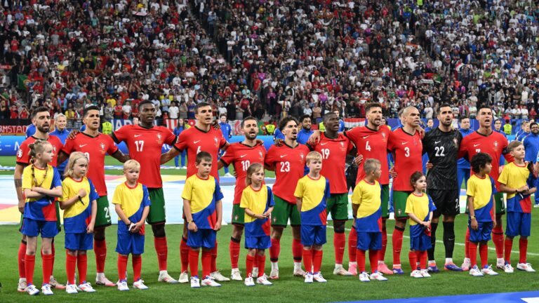 7/1/2024 - FRANKFURT - (l-r) Bruno Fernandes of Portugal, Joao Cancelo of Portugal, Rafael Leao of Portugal, Joao Palhinha of Portugal, Bernardo Silva of Portugal, Vitinha of Portugal, Nuno Mendes of Portugal, Ruben Dias of Portugal, Pepe of Portugal, Portugal goalkeeper Diogo Costa, Cristiano Ronaldo of Portugal during the UEFA EURO 2024 round of 16 match between Portugal and Slovenia at Frankfurt Arena on July 1, 2024 in Frankfurt, Germany. ANP | Hollandse Hoogte | Gerrit van Keulen /ANP/Sipa USA
2024.07.01 Frankfurt
pilka nozna Mistrzostwa Europy UEFA Euro 2024 
Portugalia - Slowenia
Foto ANP/SIPA USA/PressFocus

!!! POLAND ONLY !!!