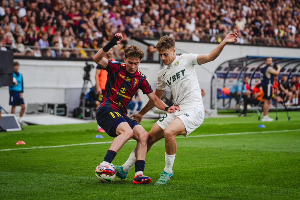 2024.09.01 Szczecin Pilka Nozna Mezczyzn PKO Ekstraklasa sezon 2024/2025 Pogon Szczecin - Slask Wroclaw N/z Adrian Przyborek Foto Hubert Bertin / Press Focus