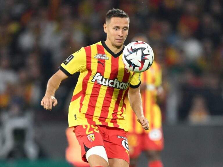 9/15/2024 - LENS - Przemyslaw Frankowski of RC Lens during the French Ligue 1 match between RC Lens and Olympique Lyon at Stade Bollaert Delelis on Sept. 15, 2024 in Lens, France. ANP | Hollandse Hoogte | GERRIT VAN KEULEN /ANP/Sipa USA
2024.09.15 Lens
pilka nozna Liga Francuska
RC Lens - Olympique Lyon
Foto ANP/SIPA USA/PressFocus

!!! POLAND ONLY !!!