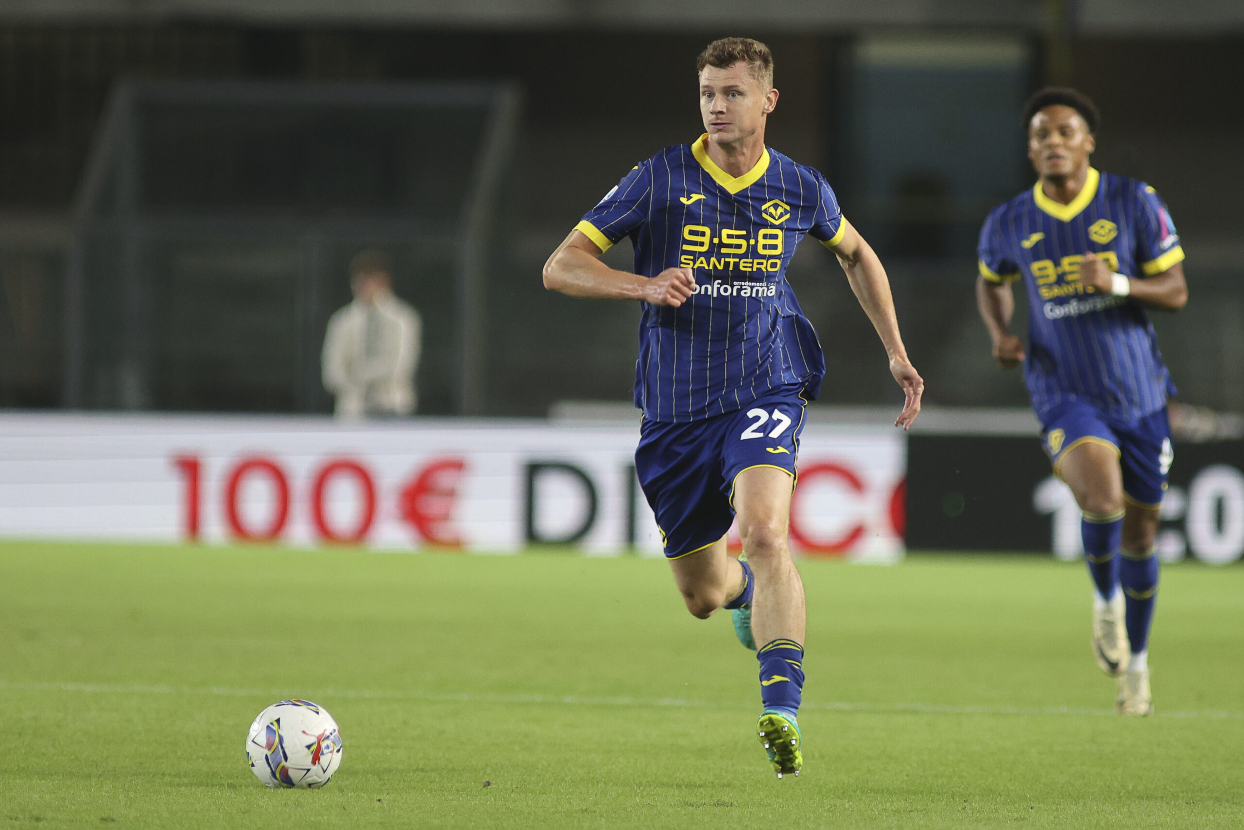 Pawel Dawidowicz of Hellas Verona FC during Hellas Verona FC vs Torino FC , 5.  Serie A Enilive 2024-25 game at Marcantonio Bentegodi Stadium in Verona (VR), Italy, on September 20, 2024. (Photo by Davide Casentini/IPA Sport / ipa/IPA/Sipa USA)
2024.09.20 Werona
pilka nozna  Liga Wloska
Hellas Werona - Torino FC
Foto Davide Casentini/IPA Sport/ipa-agency.net/SIPA USA/PressFocus

!!! POLAND ONLY !!!