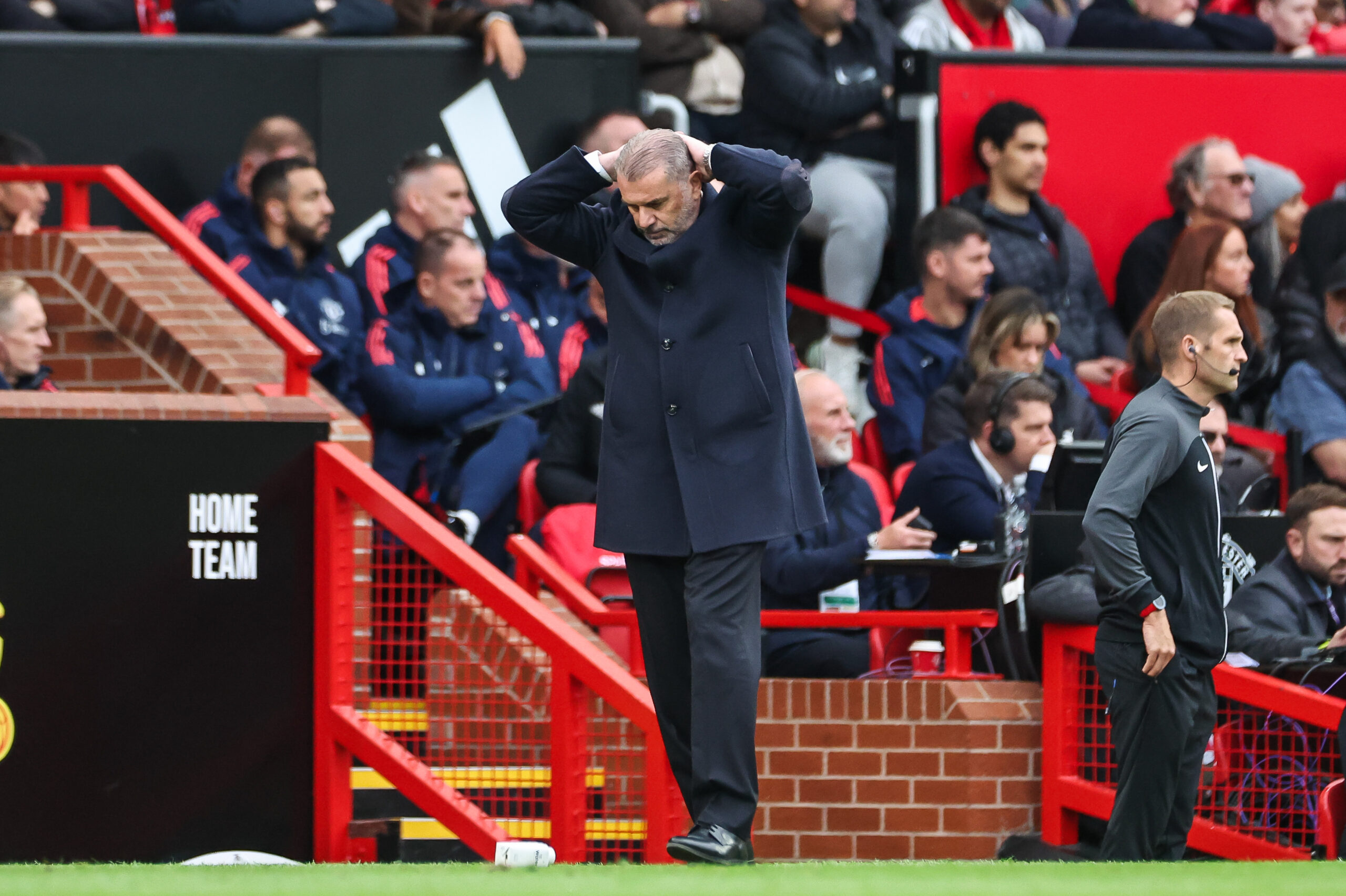 Ange Postecoglou manager of Tottenham Hotspur reacts during the Premier League match Manchester United vs Tottenham Hotspur at Old Trafford, Manchester, United Kingdom, 29th September 2024

(Photo by Mark Cosgrove/News Images) in ,  on 9/29/2024. (Photo by Mark Cosgrove/News Images/Sipa USA)
2024.09.29 
pilka nozna liga angielska
Manchester United - Tottenham Hotspur
Foto Mark Cosgrove/News Images/SIPA USA/PressFocus

!!! POLAND ONLY !!!