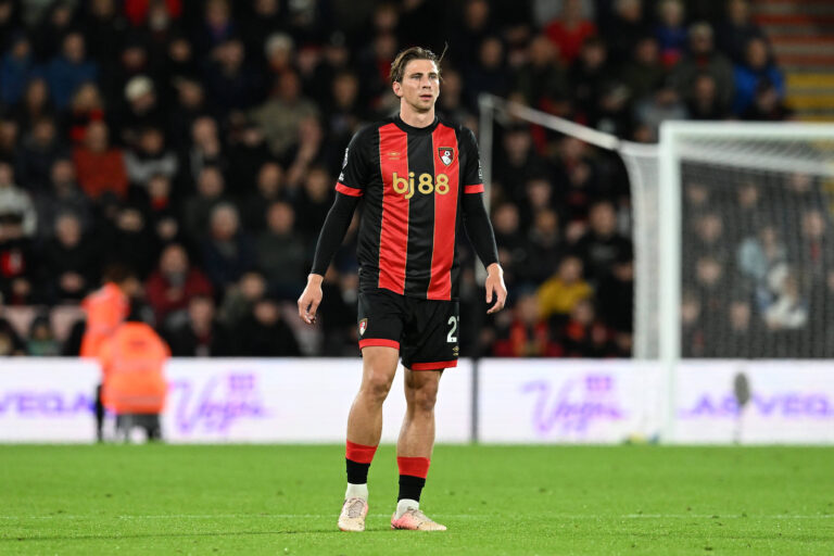 Bournemouth v Southampton Premier League 30/09/2024. Illya Zabarnyi 27 of AFC Bournemouth during the Premier League match between Bournemouth and Southampton at the Vitality Stadium, Bournemouth, England on 30 September 2024. Bournemouth Vitality Stadium Dorset England Editorial use only DataCo restrictions apply See www.football-dataco.com , Copyright: xGrahamxHuntx PSI-20521-0191
2024.09.30 Bournemouth
pilka nozna liga angielska
Bournemouth - Southampton
Foto IMAGO/PressFocus

!!! POLAND ONLY !!!