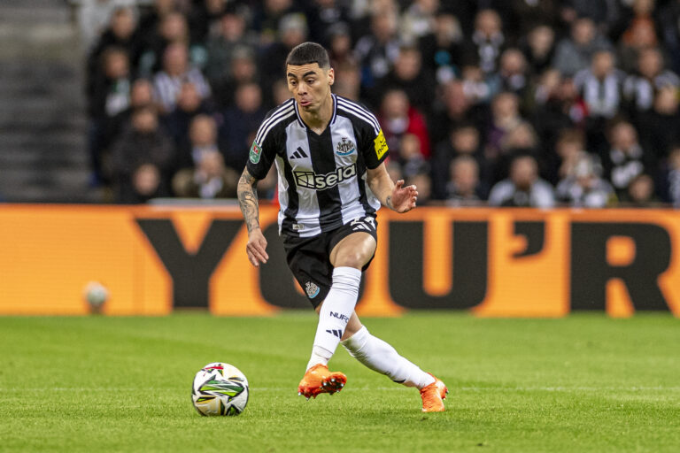 Newcastle upon Tyne, England - October 1st: Miguel Almiron of Newcastle during the Carabao Cup 2024/25 match between Newcastle United FC and AFC Wimbledon at St James Park on October 1st, 2024 in Newcastle upon Tyne, England.  (Richard Callis/SPP) (Photo by Richard Callis/SPP/Sipa USA)
2024.10.01 Newcastle upon Tyne
pilka nozna puchar ligi angielskiej
Newcastle United FC - AFC Wimbledon
Foto Richard Callis/SPP/SIPA USA/PressFocus

!!! POLAND ONLY !!!