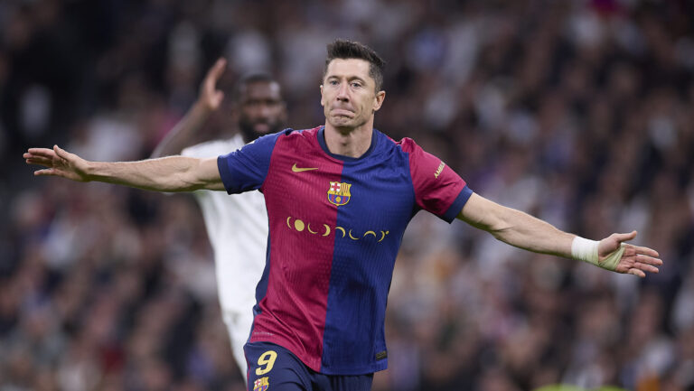 Robert Lewandowski of FC Barcelona celebrates a goal during the 2024/2025 La Liga EA Sports week 11 football match between Real Madrid CF and FC Barcelona at Santiago Bernabeu stadium. Final score: Real Madrid CF 0 : 4 FC Barcelona (Photo by Federico Titone / SOPA Images/Sipa USA)
2024.10.26 Madryt
pilka nozna liga hiszpanska
Real Madryt - FC Barcelona
Foto Federico Titone/SOPA Images/SIPA USA/PressFocus

!!! POLAND ONLY !!!