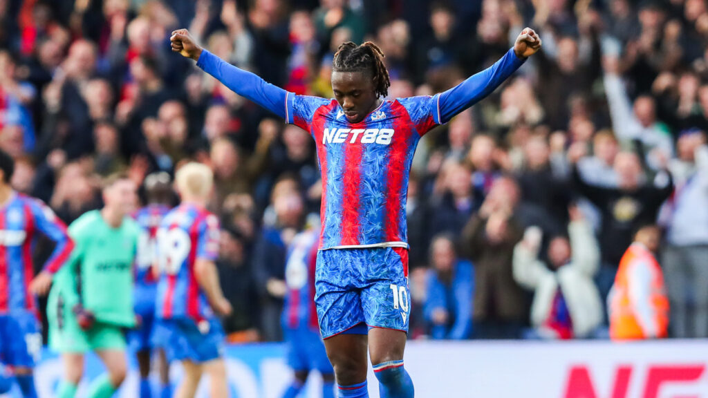 Eberechi Eze of Crystal Palace celebrates the teams first premier league win this season following the Premier League match Crystal Palace vs Tottenham Hotspur at Selhurst Park, London, United Kingdom, 27th October 2024

(Photo by Izzy Poles/News Images) in London, United Kingdom on 10/27/2024. (Photo by Izzy Poles/News Images/Sipa USA)
2024.10.27 Londyn
pilka nozna liga angielska
Crystal Palace - Tottenham Hotspur
Foto Izzy Poles/News Images/SIPA USA/PressFocus

!!! POLAND ONLY !!!