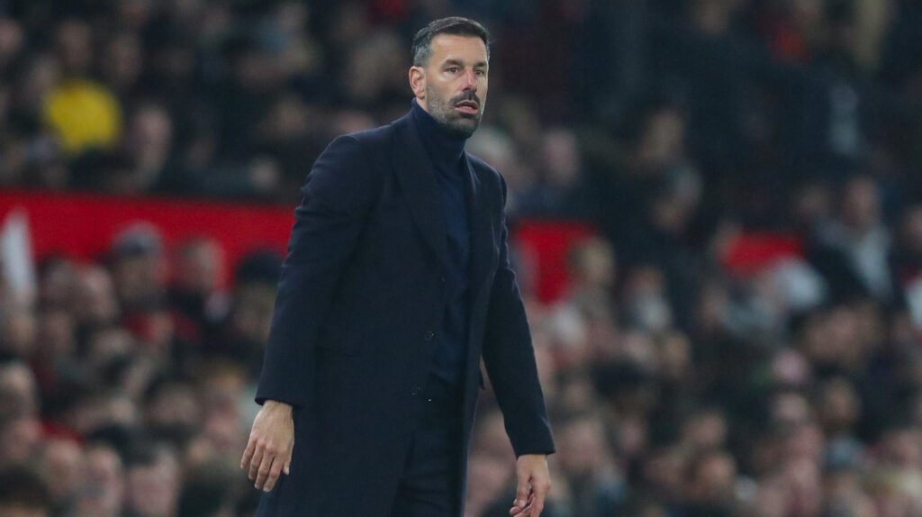 Ruud van Nistelrooy interim manager of Manchester United during the Carabao Cup Last 16 match Manchester United vs Leicester City at Old Trafford, Manchester, United Kingdom, 30th October 2024

(Photo by Gareth Evans/News Images) in ,  on 10/30/2024. (Photo by Gareth Evans/News Images/Sipa USA)
2024.10.30 Manchester
pilka nozna Puchar Ligi Angielskiej
Manchester United - Leicester City
Foto Gareth Evans/News Images/SIPA USA/PressFocus

!!! POLAND ONLY !!!