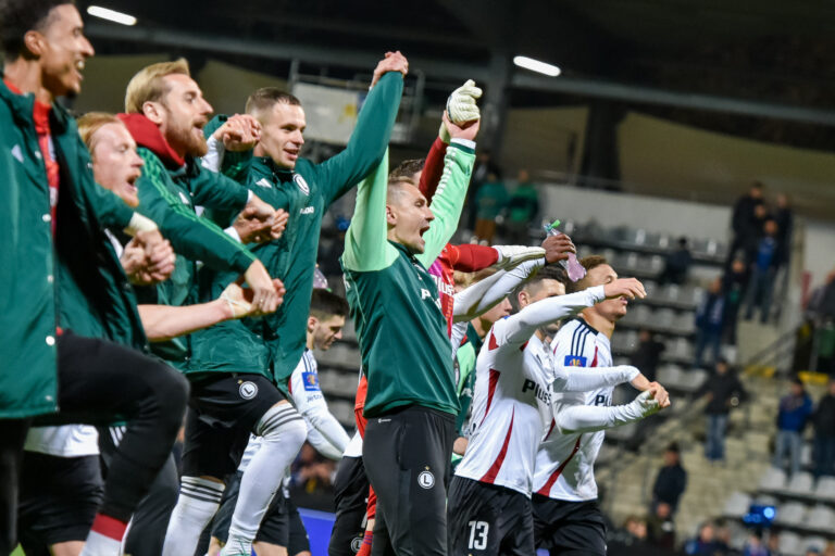 2024.10.31 Legnica 
pilka nozna Puchar Polski
Miedz Legnica - Legia Warszawa
N/z Kacper Chodyna Artur Jedrzejczyk
Foto Wojciech Dobrzynski / Legionisci.com / PressFocus

2024.10.24 Legnica
football Polish Cup
Miedz Legnica - Legia Warsaw

Credit: Wojciech Dobrzynski / Legionisci.com / PressFocus