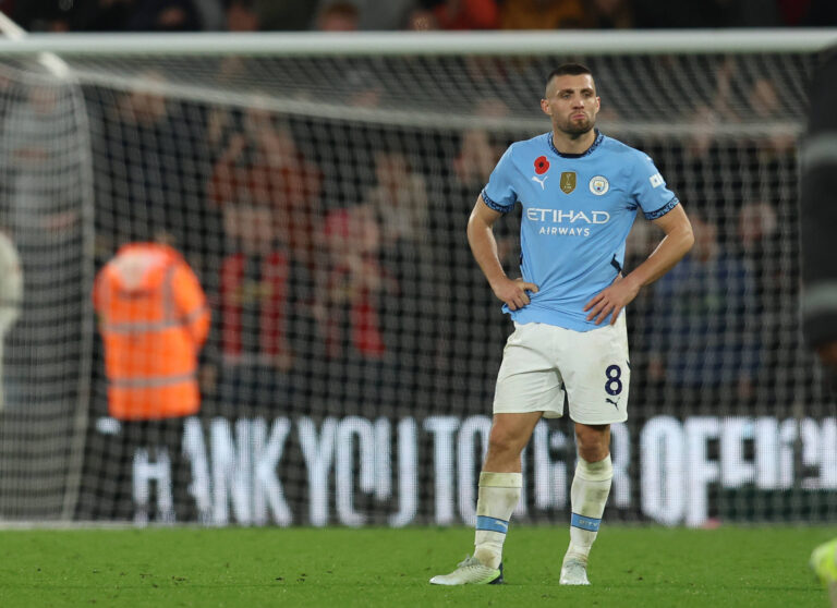 Bournemouth, England, 2nd November 2024. Mateo Kovacic of Manchester City looks dejected during the Premier League match at the Vitality Stadium, Bournemouth. Picture credit should read: Paul Terry / Sportimage EDITORIAL USE ONLY. No use with unauthorised audio, video, data, fixture lists, club/league logos or live services. Online in-match use limited to 120 images, no video emulation. No use in betting, games or single club/league/player publications. SPI-3435-0070
2024.11.02 
pilka nozna liga angielska
Premier League 2024/2025
Foto IMAGO/PressFocus

!!! POLAND ONLY !!!