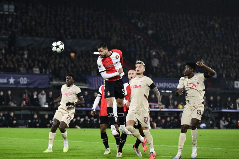 11/6/2024 - ROTTERDAM - (l-r) Lucas Gourna-Douath of FC RB Salzburg, David Hancko of Feyenoor, Kamil Piatkowski of FC RB Salzburg, Karim Konate of FC RB Salzburg during the UEFA Champions League match between Feyenoord Rotterdam and FC RB Salzburg at Feyenoord Stadion de Kuip on Nov. 6, 2024 in Rotterdam, Netherlands. ANP OLAF KRAAK /ANP/Sipa USA
2024.11.06 Rotterdam
pilka nozna liga mistrzow
Feyenoord Rotterdam - FC Salzburg
Foto ANP/SIPA USA/PressFocus

!!! POLAND ONLY !!!