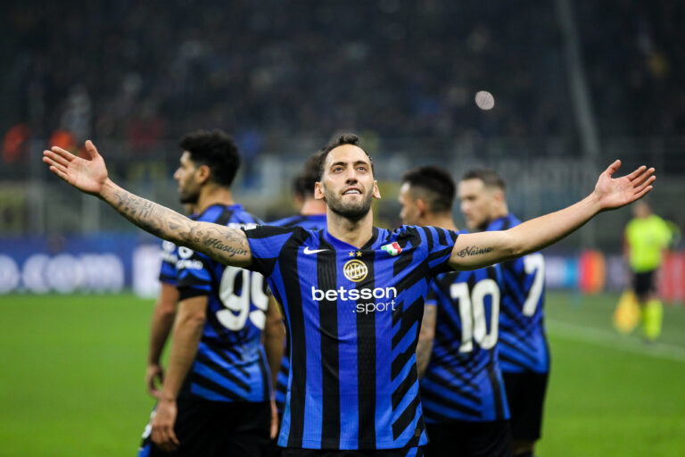 celebrates his goal Hakan Calhanoglu (FC Internazionale) goal 1-0 , UEFA Champions League - FC Internazionale vs Arsenal FC , Matchday 4 2024-25 game San Siro Stadium Milano , Italy, 06.11.2024.Photo by Marius Bunduc/LiveMedia (Photo by Marius Florin Bunduc/IPA Sport //IPA/Sipa USA)
2024.11.06 Mediolan
pilka nozna liga mistrzow
Inter Mediolan - Arsenal Londyn
Foto Marius Florin Bunduc/IPA Sport/ipa-agency.net/SIPA USA/PressFocus

!!! POLAND ONLY !!!