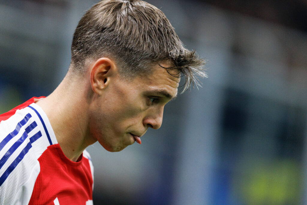 Leandro Trossard (Arsenal FC) seen during the UEFA Champions League game between teams of  Internazionale Milano and Arsenal FC. Final score; Internazionale Milano 1:0 Arsenal FC (Photo by Maciej Rogowski / SOPA Images/Sipa USA)
2024.11.06 Mediolan
pilka nozna liga mistrzow
Inter Mediolan - Arsenal Londyn
Foto Maciej Rogowski/SOPA Images/SIPA USA/PressFocus

!!! POLAND ONLY !!!