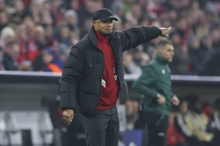 Trainer Vincent Kompany FC Bayern Muenchen gestikuliert, UEFA Champions League 2024/25 League Phase MD4, FC Bayern Munchen v SL Benfica, Allianz Arena am 06. November 2024 in Munchen, Deutschland. Foto von Marco Steinbrenner/DeFodi Images Trainer Vincent Kompany FC Bayern Muenchen gestures, UEFA Champions League 2024/25 League Phase MD4, FC Bayern Munchen v SL Benfica, Allianz Arena, November 6, 2024 in Munich, Germany. Photo by Marco Steinbrenner/DeFodi Images not used in POL / SRB / CRO / FRA / GBR / NED / ITA / USA Defodi-700_muenchen_lissabon_20241106_056 *** Coach Vincent Kompany FC Bayern Muenchen gestures, UEFA Champions League 2024 25 League Phase MD4, FC Bayern Munchen v SL Benfica, Allianz Arena on November 06, 2024 in Munich, Germany Photo by Marco Steinbrenner DeFodi Images Coach Vincent Kompany FC Bayern Muenchen gestures, UEFA Champions League 2024 25 League Phase MD4, FC Bayern Munchen v SL Benfica, Allianz Arena, November 6, 2024 in Munich, Germany Photo by Marco Steinbrenner DeFodi Images not used in POL SRB CRO FRA GBR NED ITA USA Defodi 700 muenchen lisbon 20241106 056 Defodi-700 not used in POL / SRB / CRO / FRA / GBR / NED / ITA / USA
2024.11.06 Monachium
pilka nozna liga mistrzow
Bayern Monachium - Benfica Lizbona
Foto IMAGO/PressFocus

!!! POLAND ONLY !!!