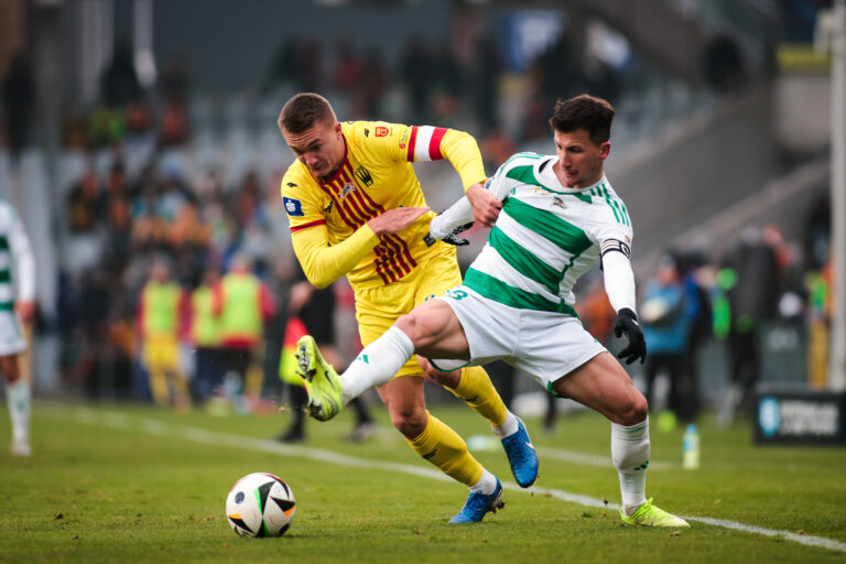 2024.11.09 Kielce
Pilka nozna PKO Ekstraklasa 2024/2025
Korona Kielce - Lechia Gdansk
N/z Marcel Pieczek Rifet Kapic
Foto Marta Badowska / PressFocus

2024.11.09 Kielce
Football Polish PKO Ekstraklasa Season 2024/2025
Marcel Pieczek Rifet Kapic
Credit: Marta Badowska / PressFocus